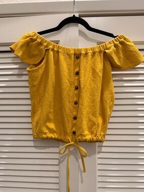 Madewell Yellow Off-Shoulder Button-Front Crop Top